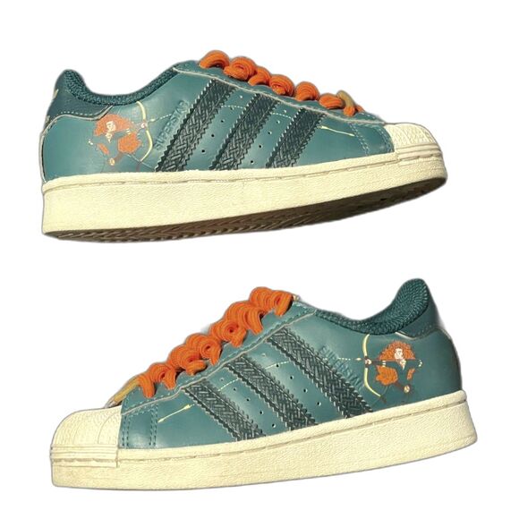 Adidas Kids Brave Merida Superstar Shoes Teal Orange Disney Pixar Size 10.5 - Picture 1 of 11